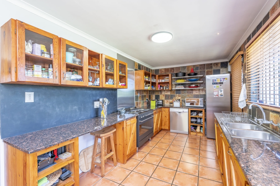 4 Bedroom Property for Sale in Protea Heights Western Cape